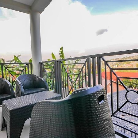 Ultra Modern Apartment In Nyarutarama Kigali Kültér fotó