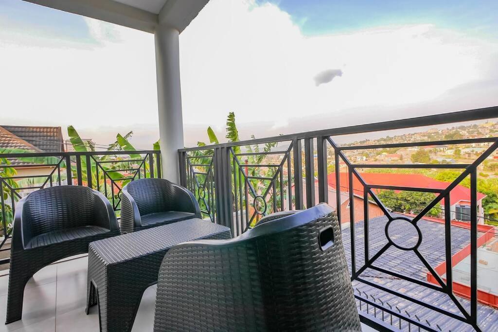 Ultra Modern Apartment In Nyarutarama Kigali Kültér fotó