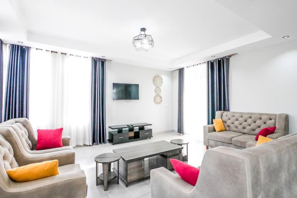 Ultra Modern Apartment In Nyarutarama Kigali Kültér fotó
