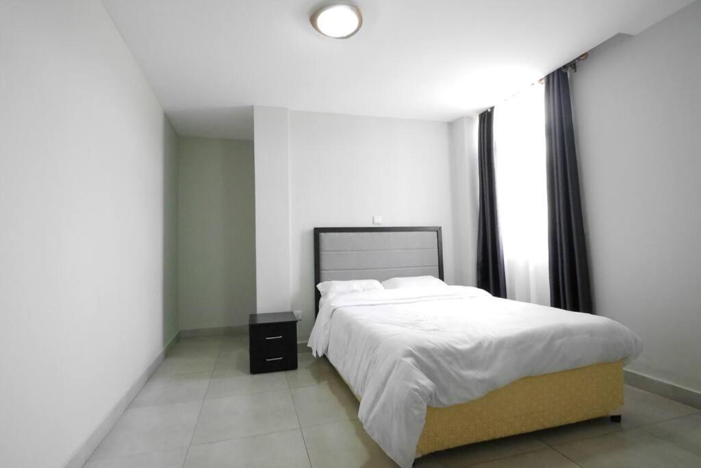 Ultra Modern Apartment In Nyarutarama Kigali Kültér fotó
