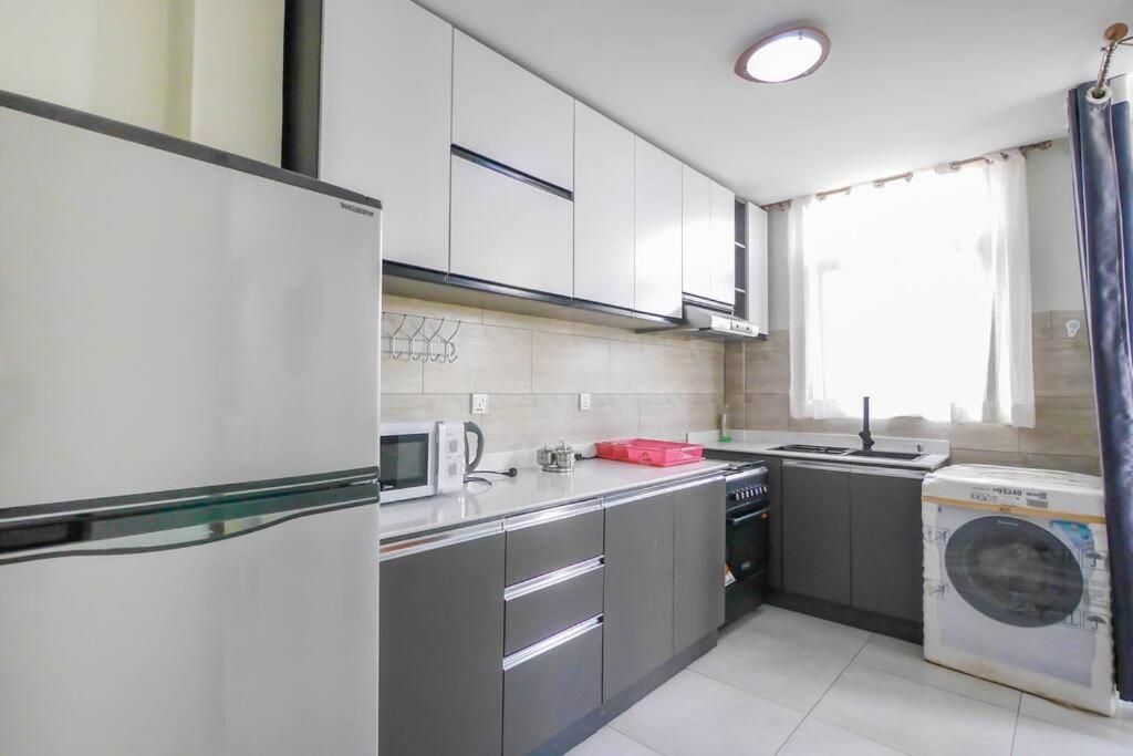 Ultra Modern Apartment In Nyarutarama Kigali Kültér fotó