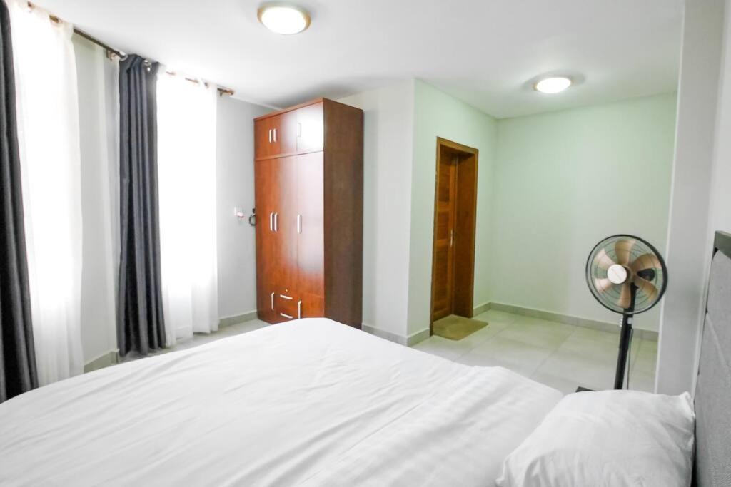 Ultra Modern Apartment In Nyarutarama Kigali Kültér fotó